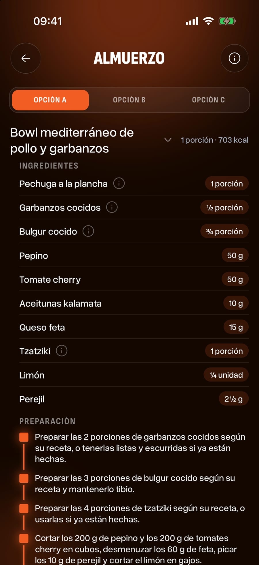 Una comida abierta en la app del alumno, con sus opciones, los ingredientes de la receta y la preparación