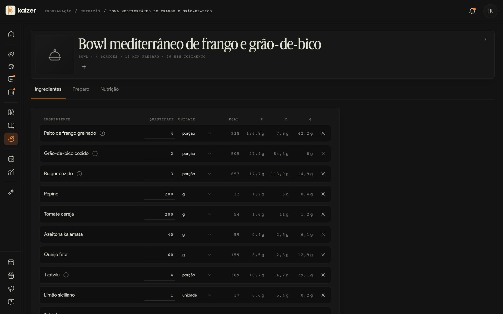 O editor de uma receita, com os ingredientes, as quantidades e o que cada um aporta